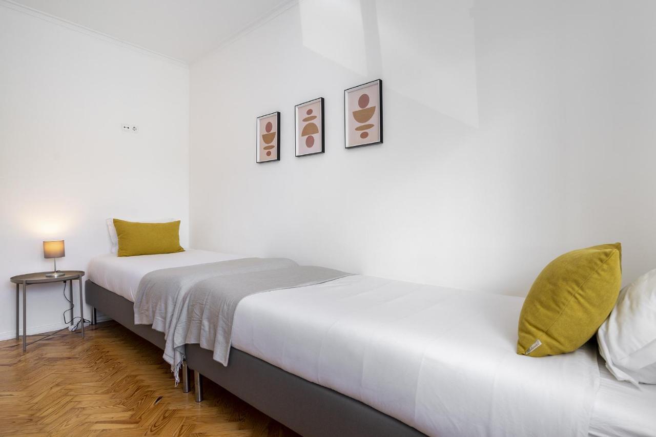 Whome Peaceful Alges Family Home Away From City Noise Lisbon Luaran gambar
